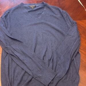 Banana Republic Men's V-Neck Sweater in Deep Blue